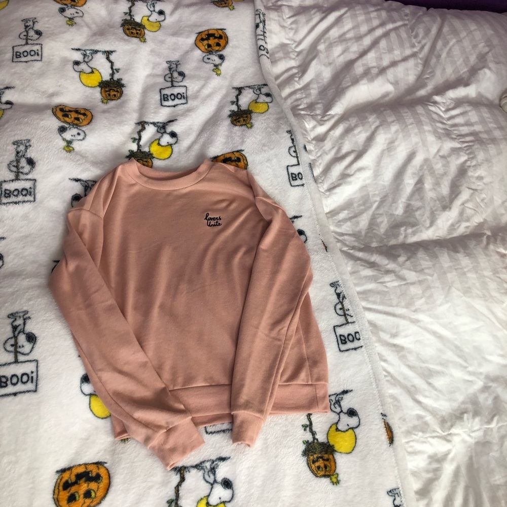 A long sleeve jacket/shirt